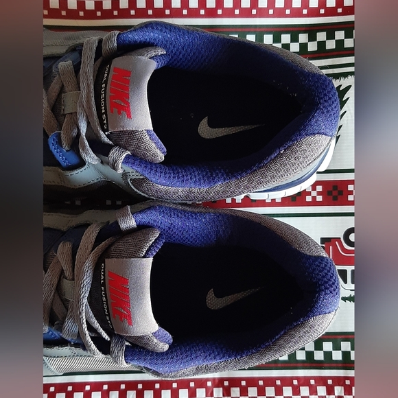 Nike Dual Fusion ST2 Running Shoes - Picture 5 of 13